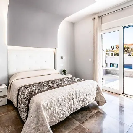 Irisa Villa *